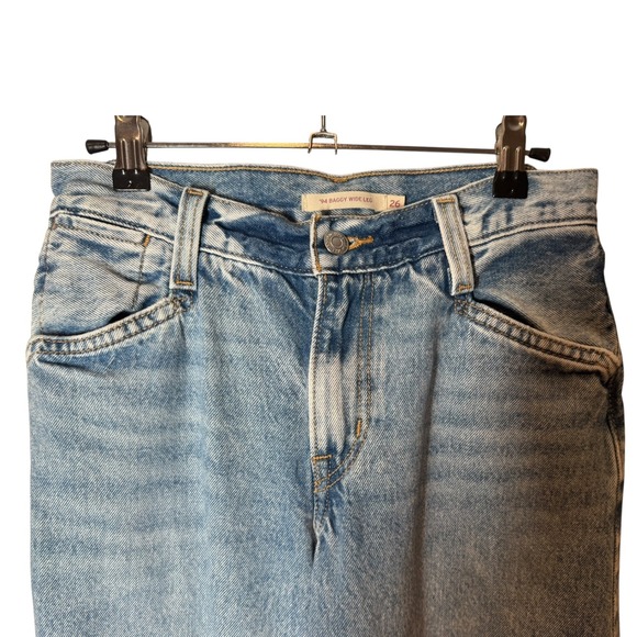 Levis 94 Baggy Wide Leg Jeans Womens Size 26 Ripped Distressed Light Wash Denim - Picture 3 of 10